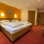 Ξενοδοχείο Hotel-pension Strolz 3*