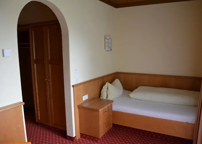 Hotel-pension Strolz 3* Майргофен